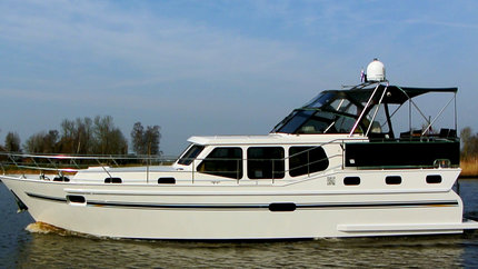 Motorboot Novia van Yachts4U Yachtcharter