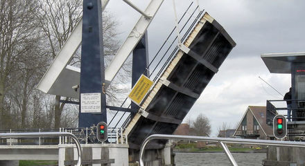 De veelgestelde vragen én antwoorden yachts4u-veelgestelde-vragen-bruggen-en-havengelden.jpg