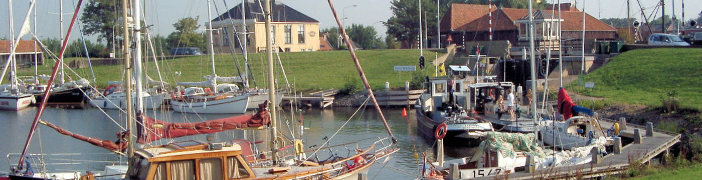 Workum: oude bruggen die zelf bediend moeten worden