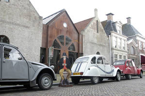 Parkeren in Workum met tussen de auto's?