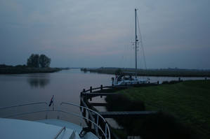 yachts4u-yachtcharter-reisverslag-friesland-naar-overijssel-schemerlicht.jpg