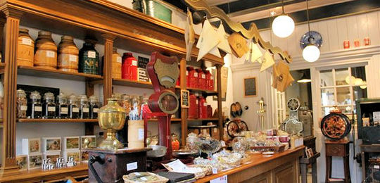 Museumwinkel-De-Witte-Os-van-Douwe-Egberts-in-Joure.jpg
