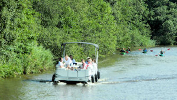 je-ziet-van-alles-op-het-water.jpg