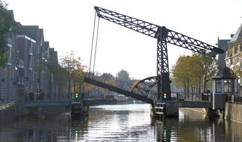 Varen door bruggen andere vaardigheden dan bij autorijden