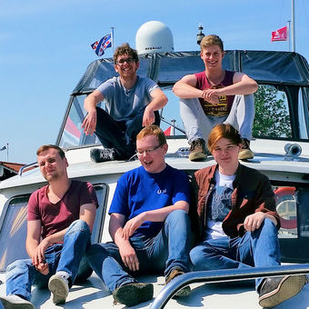 Zij leerden samen varen in Friesland