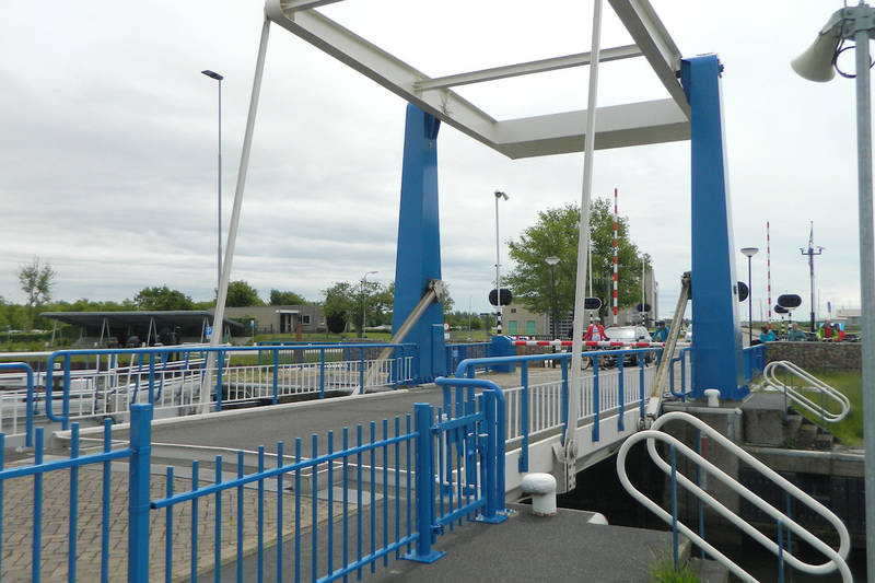 Stavoren brug over de sluis