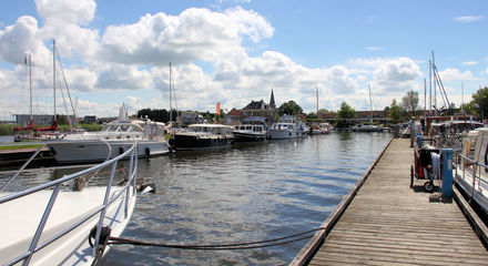 Naar Linda's eilandje: met z'n allen een weekje genieten op de boot Gerda! Jachthaven de Rakken.jpg