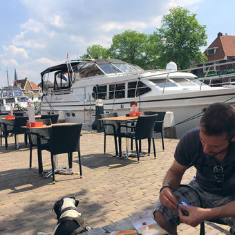 Afmeren in het centrum van elke stad of dorp