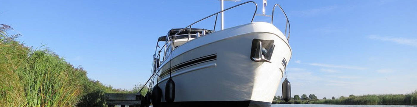 Motorboot Myrna van Yachts4U Bootverhuur top.jpg