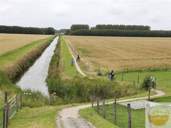 wg3-fietsen aan het Lauwersmeer.jpg