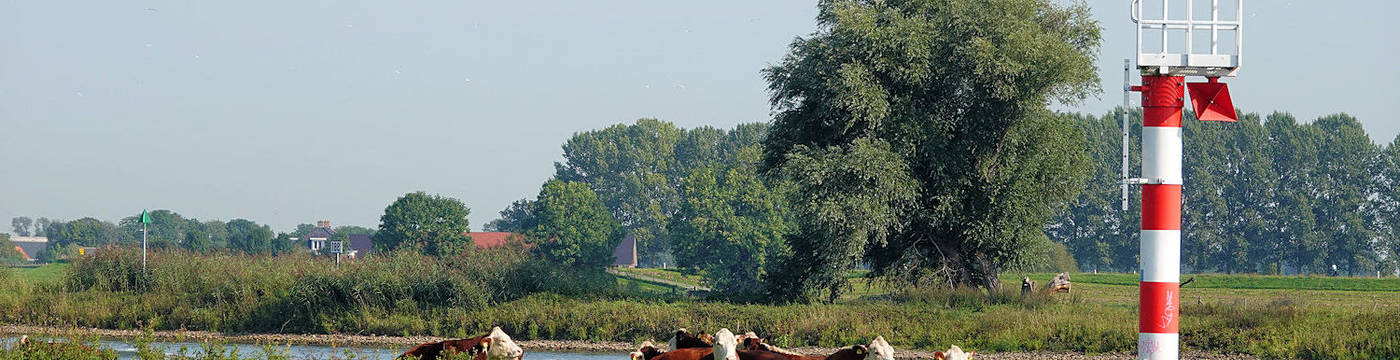 Bij de Spooldersluis naar de IJssel omgekeerd.jpg