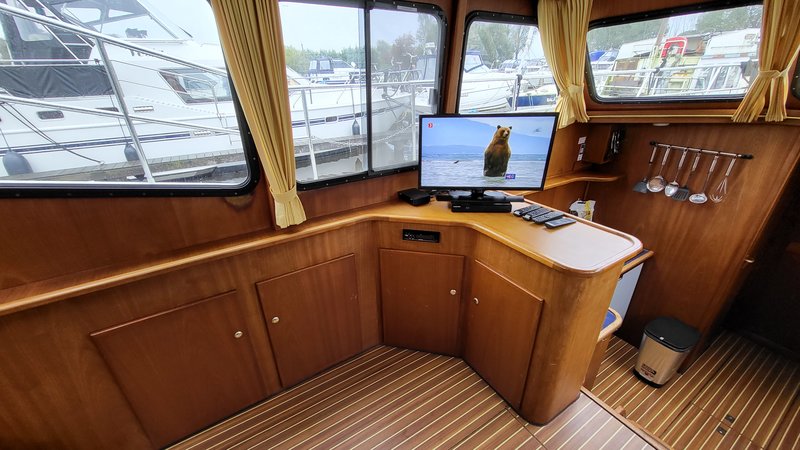 Flatscreen, tv en radio