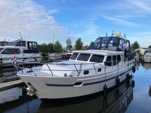 Recensie van een vaarvakantie op motorboot Novia van Yachts4U bootverhuur op 27/09/2021