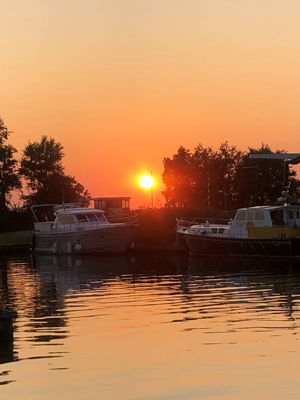 Vaarvakantie ken de scheepstaal voor aan boord van uw huurboot. Vaarvakantie ken de scheepstaal voor aan boord van uw huurboot.jpg