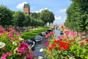 Een reisverslag van een vaarvakantie: de kleinste stad van Nederland