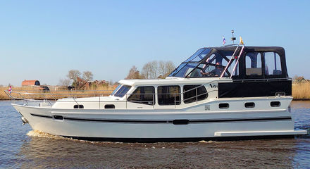 Das Mietboot Novia von Yachtcharter Yachts4U in Holland.jpg