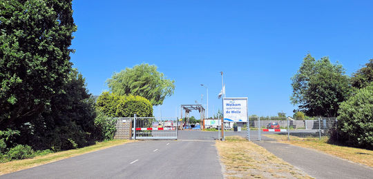 Ingang jachthaven juni 2023.jpg